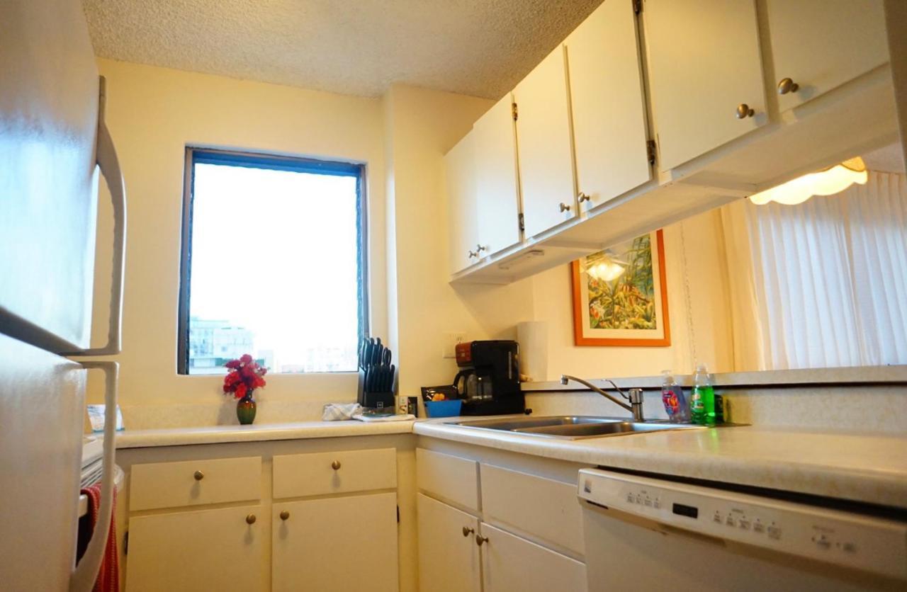 Ferienwohnung 1508- Heart Of Waikiki With Kitchen-Free Parking-King Bed-Corner Unit Honolulu Exterior foto